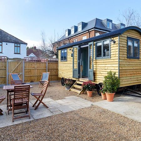 Pass The Keys Whitstable Shepherds Hut Minutes From The Harbour Villa Eksteriør bilde