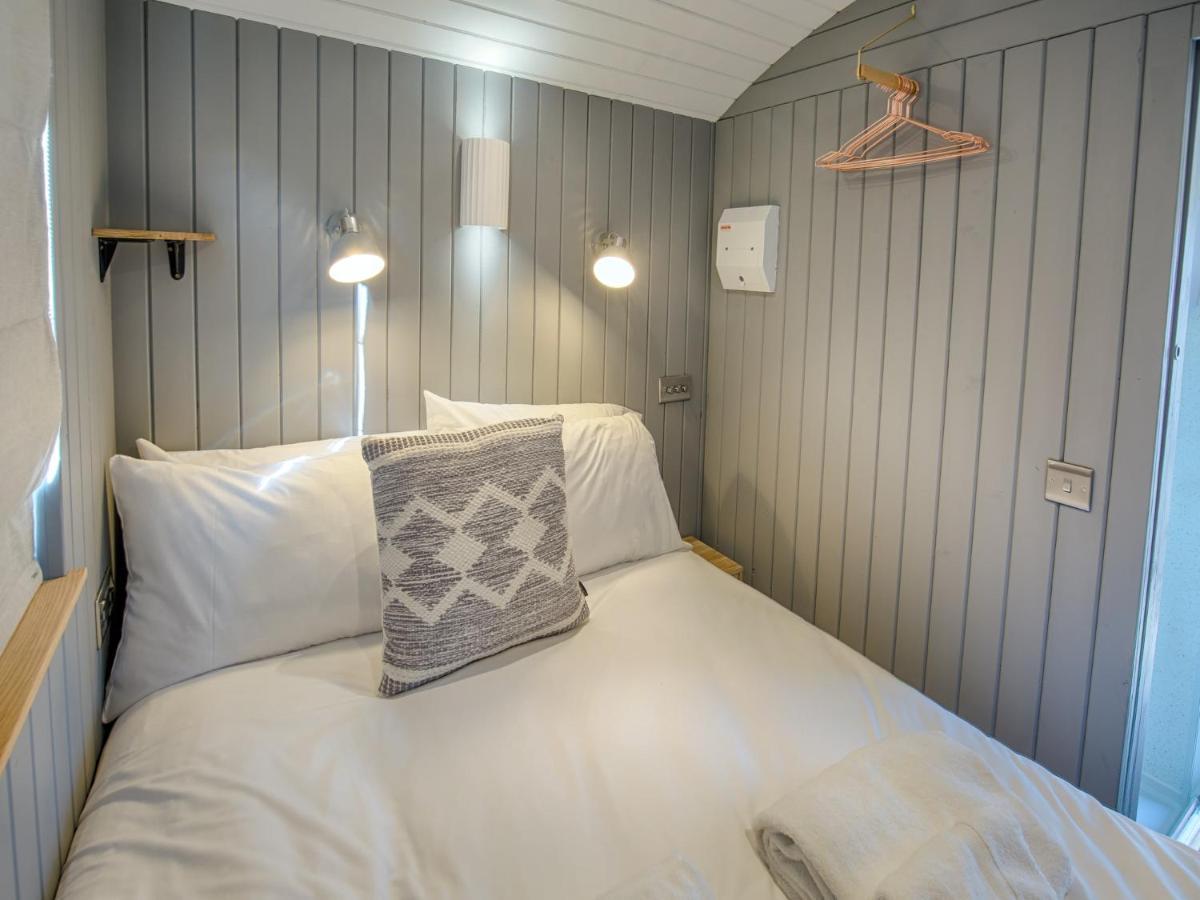 Pass The Keys Whitstable Shepherds Hut Minutes From The Harbour Villa Eksteriør bilde