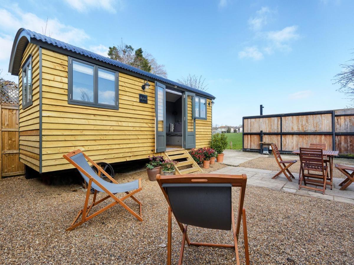 Pass The Keys Whitstable Shepherds Hut Minutes From The Harbour Villa Eksteriør bilde