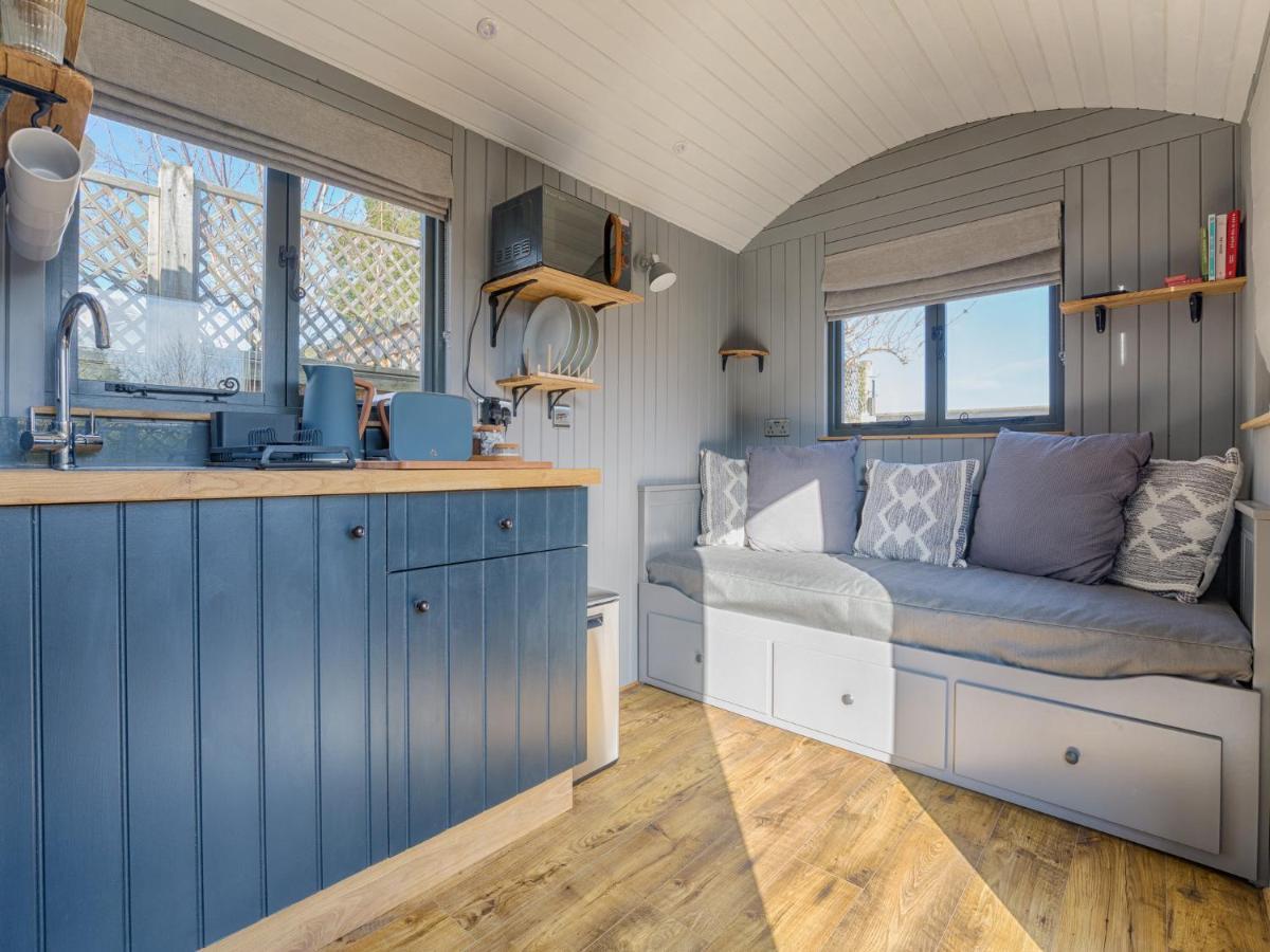 Pass The Keys Whitstable Shepherds Hut Minutes From The Harbour Villa Eksteriør bilde