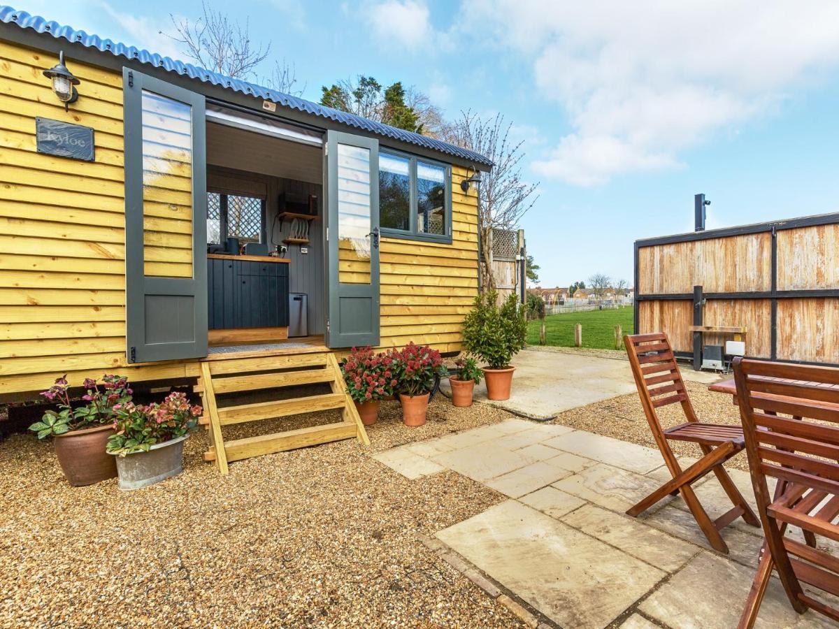 Pass The Keys Whitstable Shepherds Hut Minutes From The Harbour Villa Eksteriør bilde